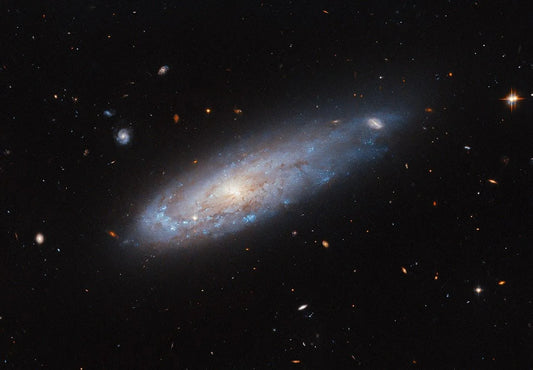 Hubble observa una bala de cañón celestial